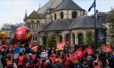 Workers stage massive general strike in France